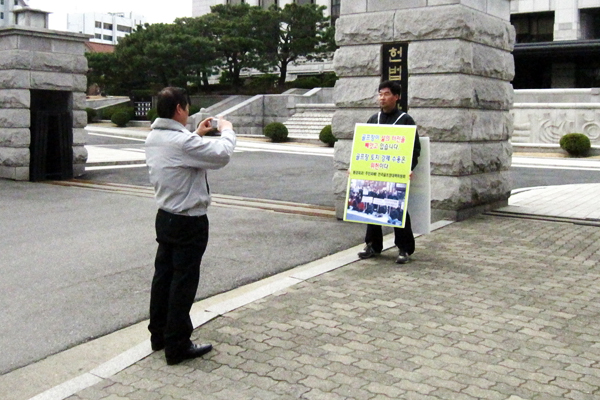 201003010_01.jpg